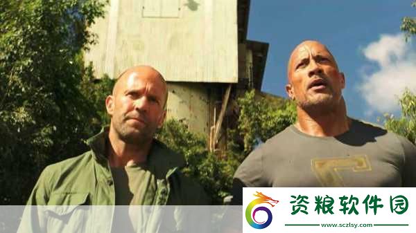 杰森斯坦森夫婦海灘度假-手游玩家也能體驗快艇日光浴樂趣！