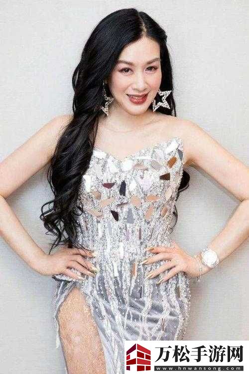 豐滿老婦：女性魅力的獨(dú)特展現(xiàn)